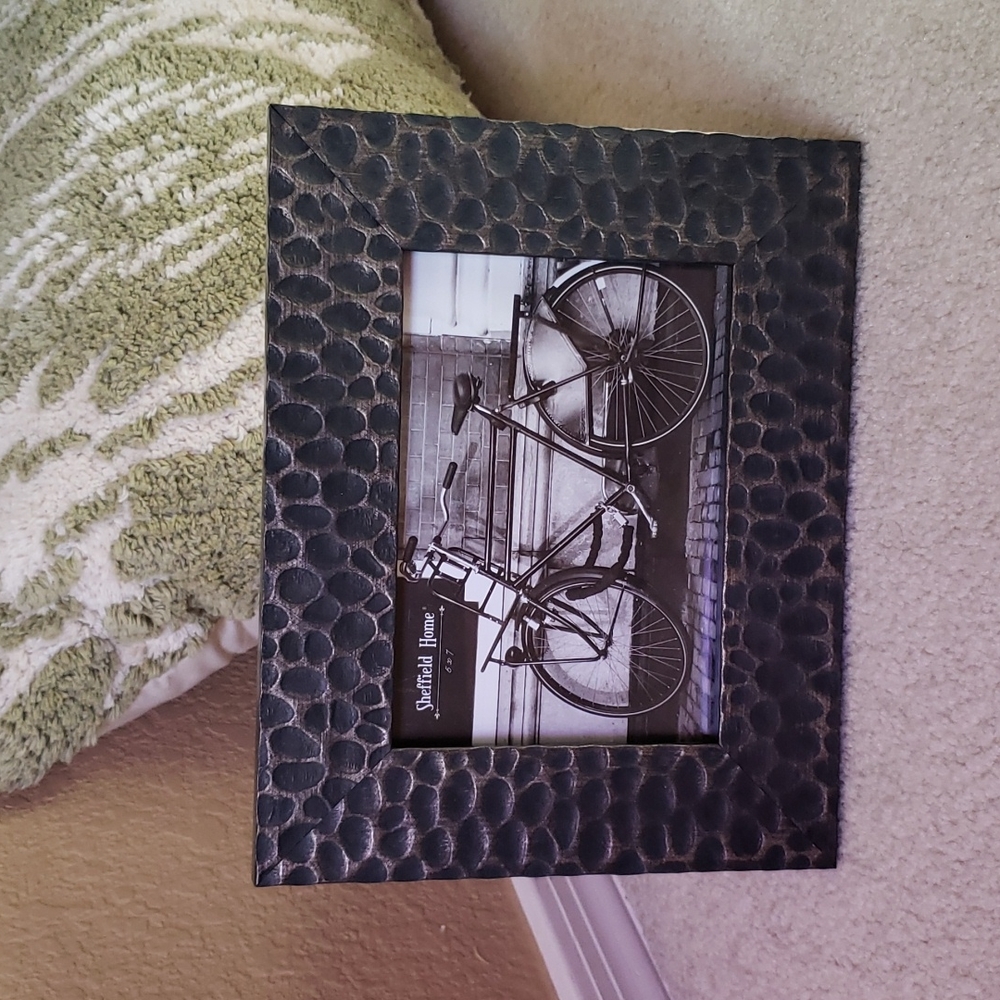 Textured Pattern 5"x7" Picture Frame